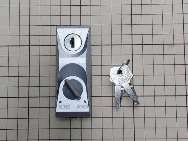画像1: ★サンキン物置　ＳＫＮ－２錠 (1)
