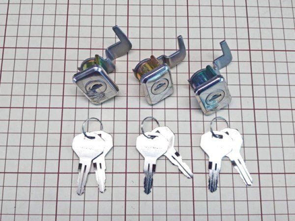 画像2: ★ヨド物置　エスモ連棟錠 ※３種 (2)